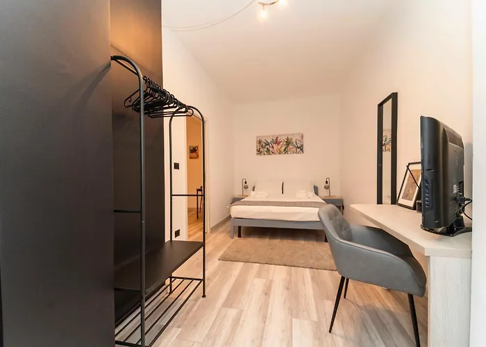 Homely Business 2 Turijn