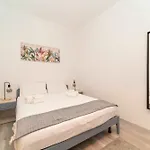 Homely Business 2 Apartmán